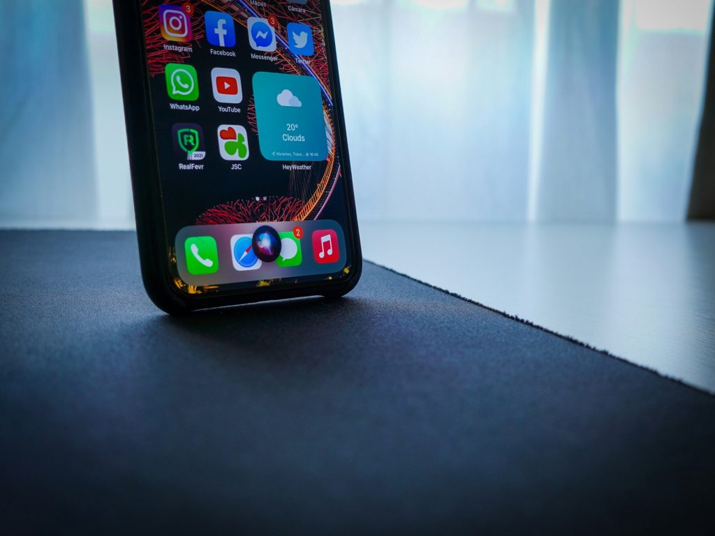 Siri zniknie z iPhone'ów? zlozone.net