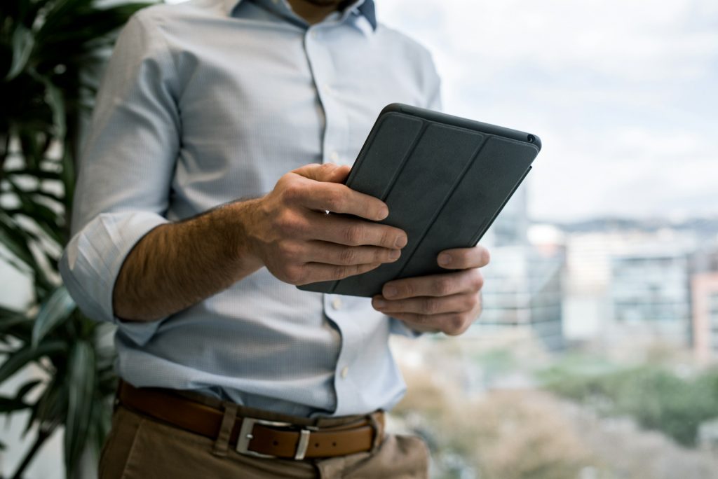 Jaki tablet na studia? Jak wybrać tablet w 2025?