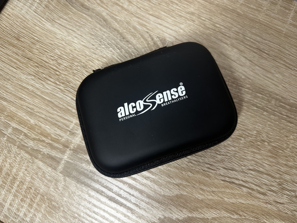 alcosense pro etui Srednie AlcoSense Pro - najlepszy alkomat do własnego użytku?