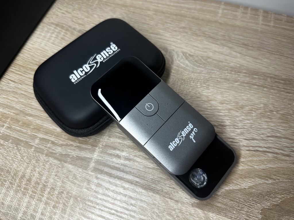 AlcoSense Pro rozsunięty