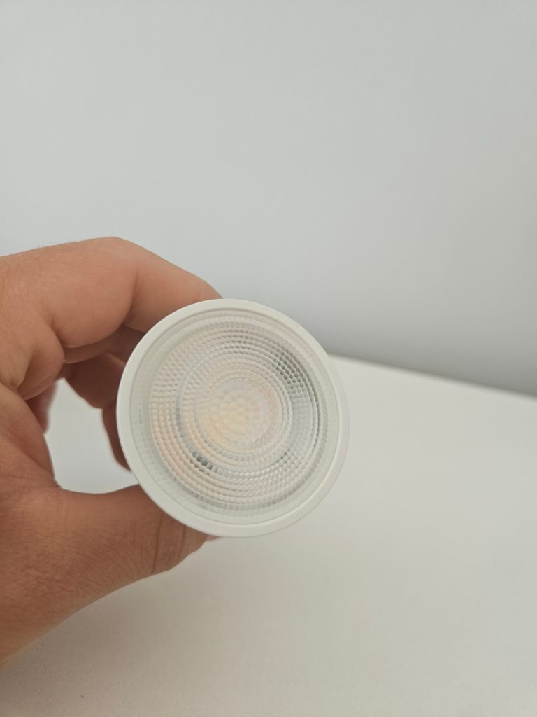 TP-Link Tapo L630