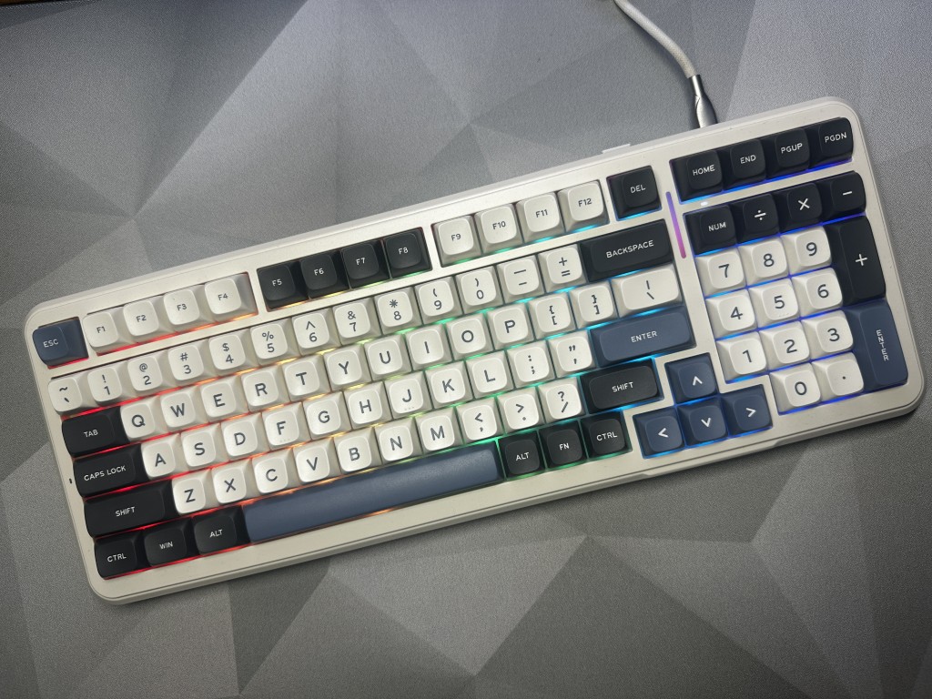 Klawiatura z RGB 360°? Recenzja Mchose K99