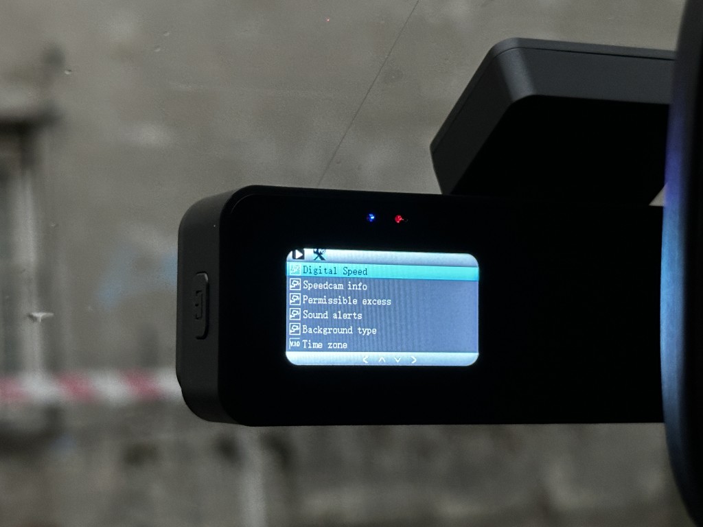 NAVITEL R37 GPS menu