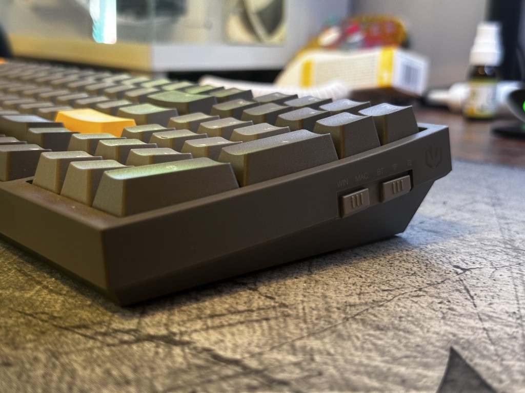 ENDORFY Celeris 1800 prawy bok