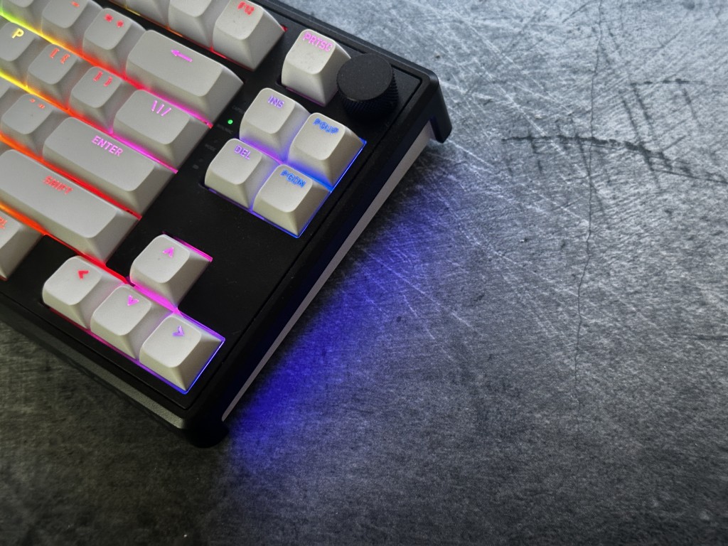 HATOR Skyfall 80 Pro Wireless podświetlenie boczne