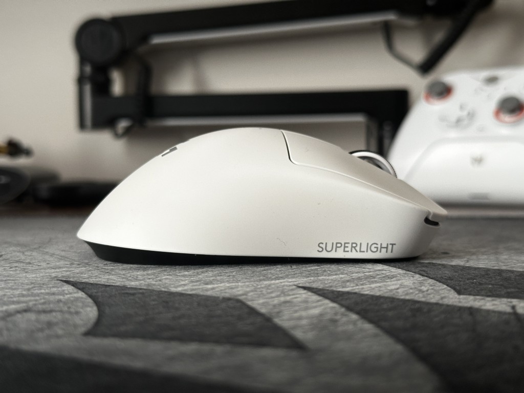 Logitech G Pro X Superlight 2 DEX bok