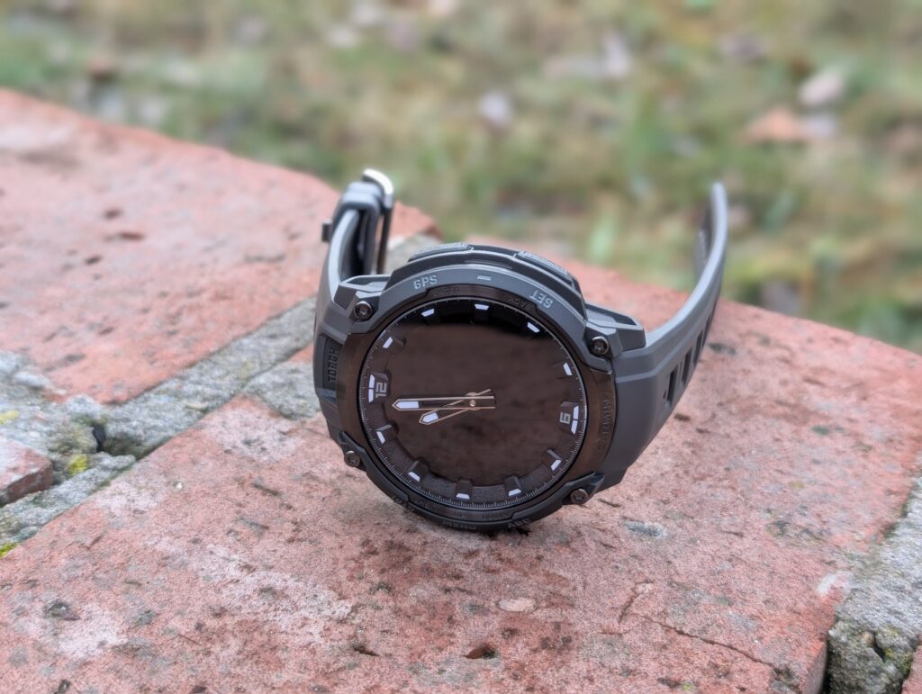 Garmin Instinct Crossover AMOLED