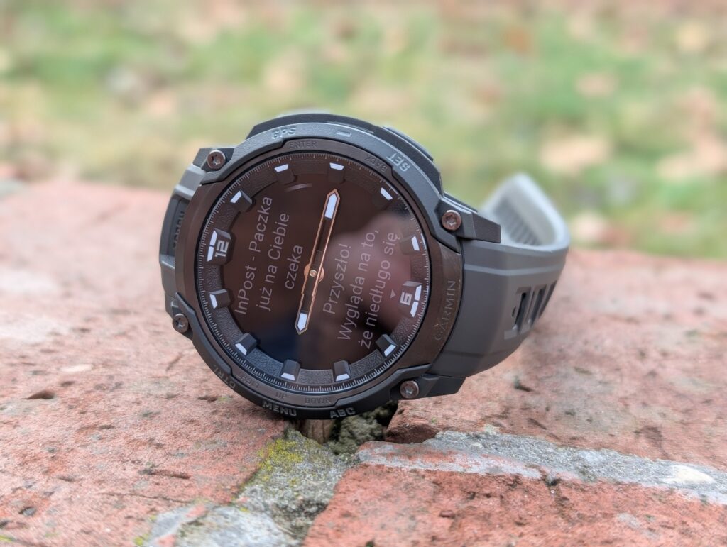 Garmin Instinct Crossover AMOLED 7 Garmin Instinct Crossover AMOLED - Dla tych, którzy chcą czegoś innego
