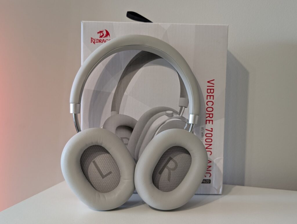 Redragon VibeCore 700NC H620