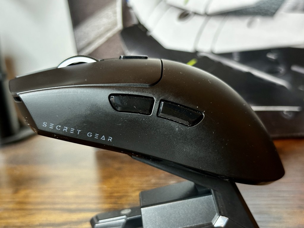 Secret Gear ZX1 Ultra Wireless przyciski boczne