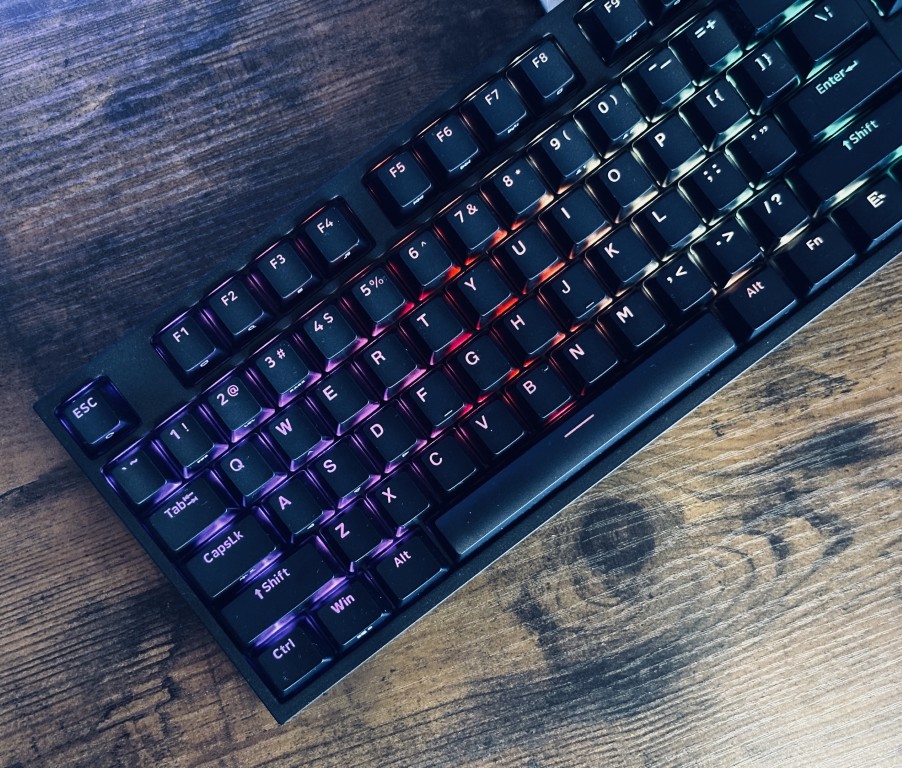 Genesis Thor 404 Full-size