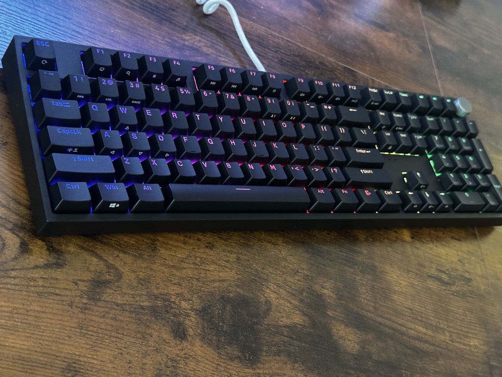 Genesis Thor 404 Full-size