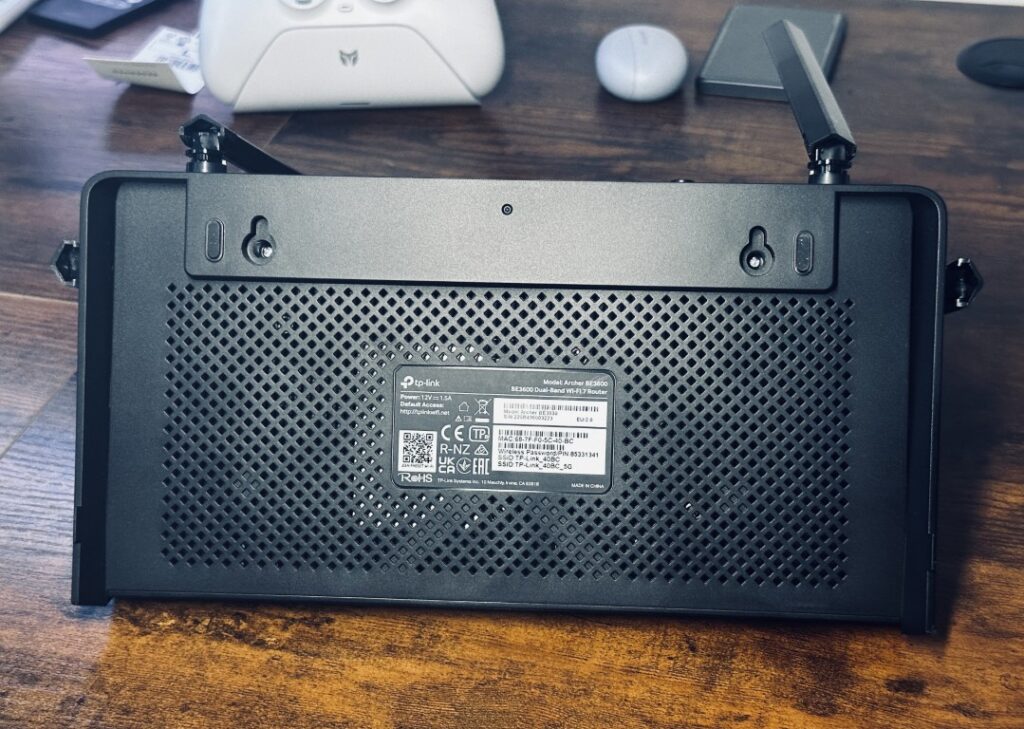 TP-Link Archer BE3600 spód