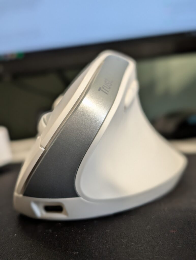 Trust Bayo 4 Recenzja Trust Bayo+ – tania mysz ergonomiczna, która potrafi zaskoczyć