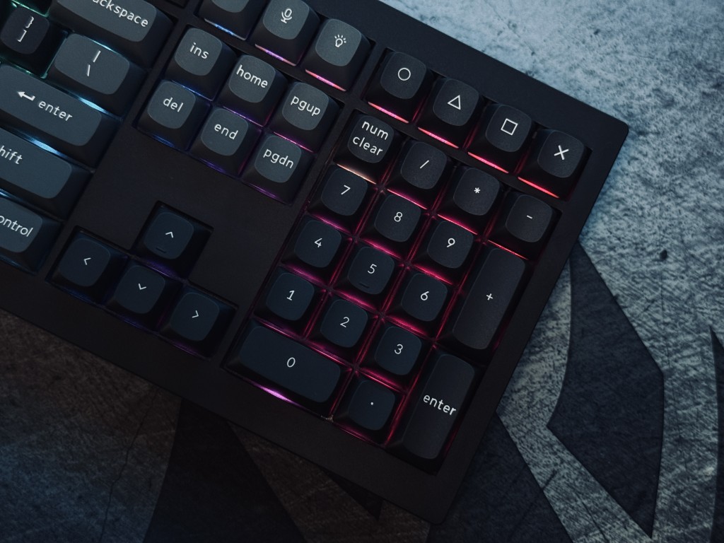 Keychron V6 Ultra 8K podświetlenie