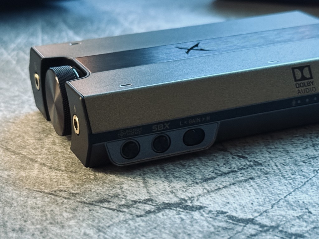 Creative Sound BlasterX G6 bok
