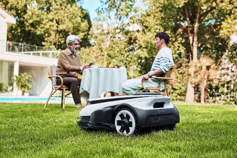 ECOVACS pokazał nowe roboty sprzątające, kosiarki i roboty do mycia okien