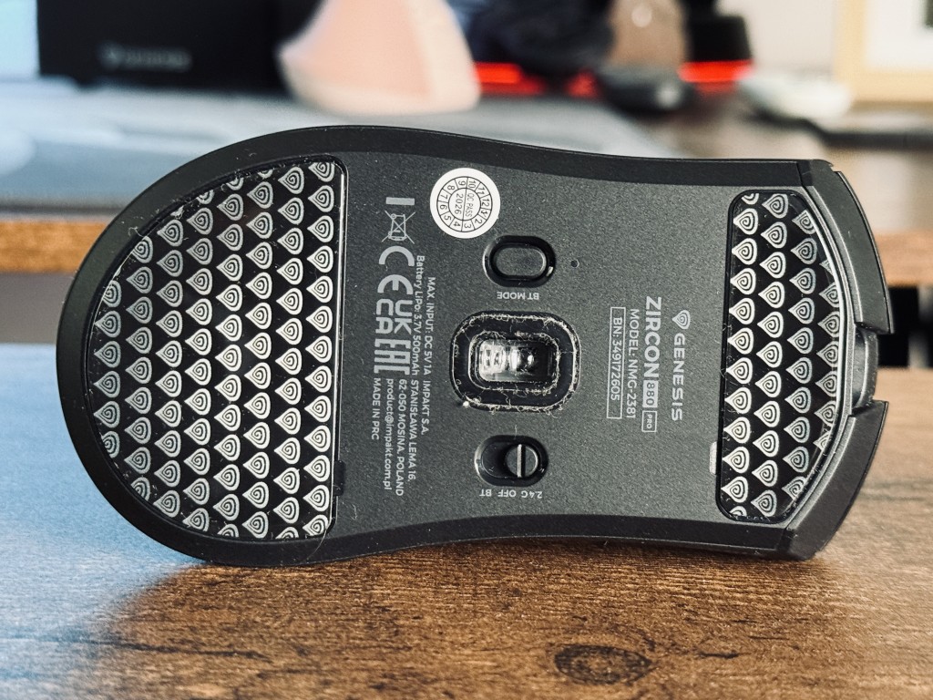 Genesis Zircon 880 Wireless spód